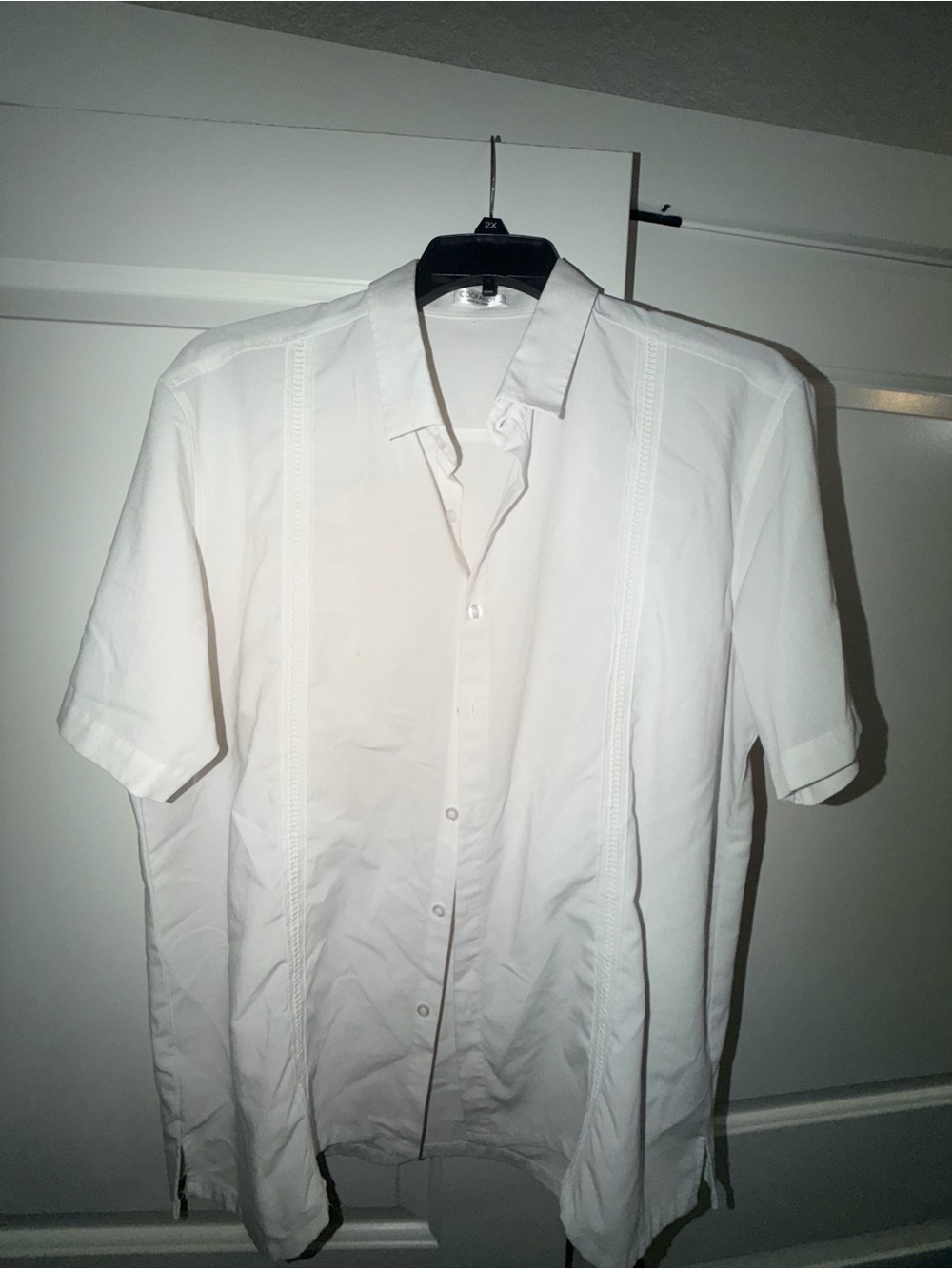 Men's White Short-Sleeve Casual Button-Down Shirt